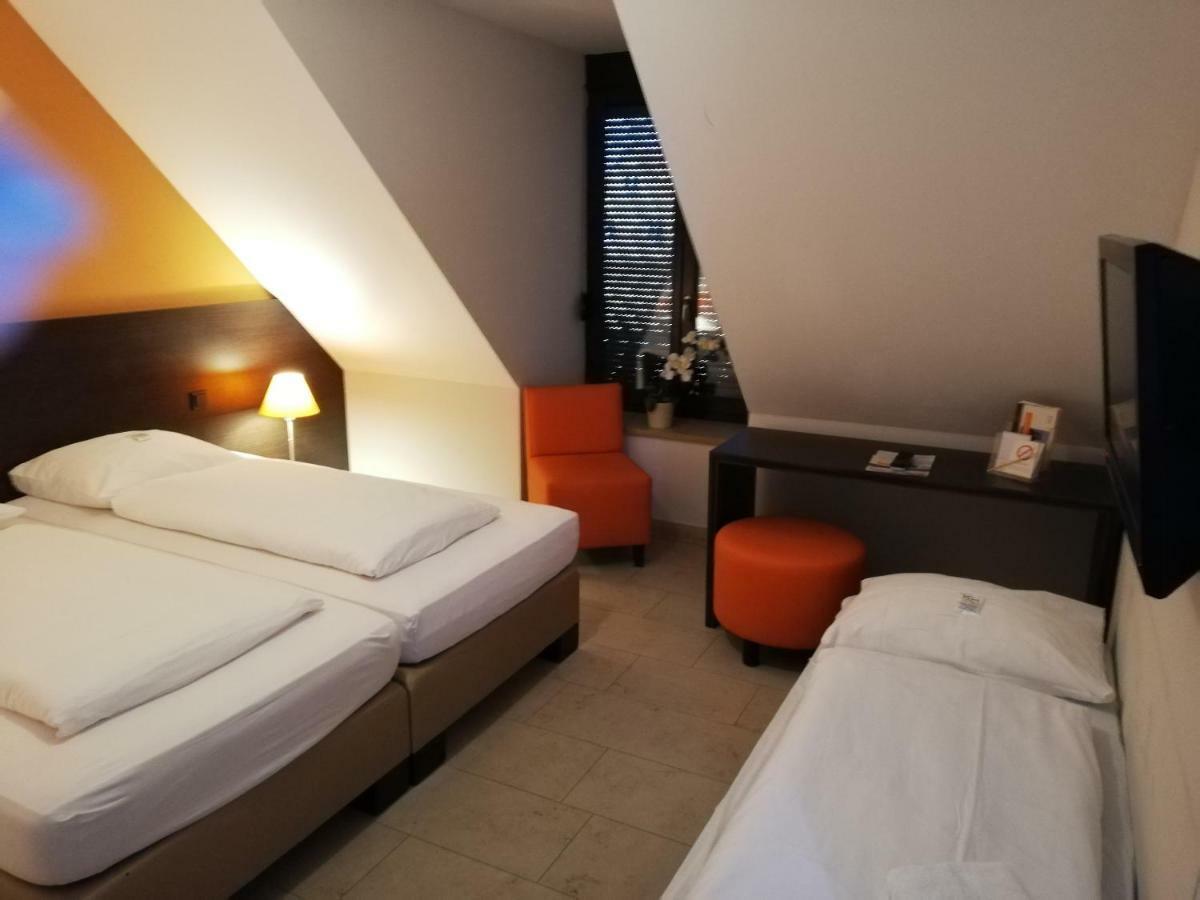 Kh Hotel Mit Restaurant Geisenfeld Zewnętrze zdjęcie